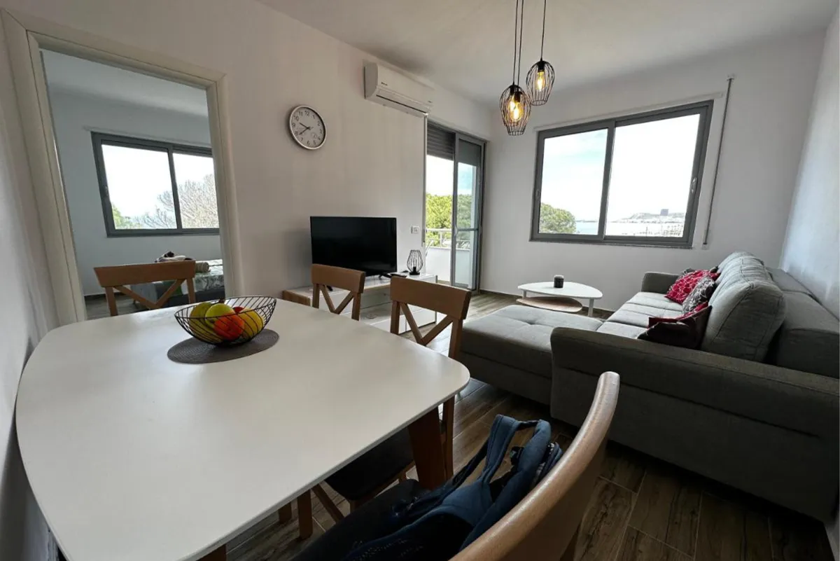 Sunset Seaview Apartment photo 4