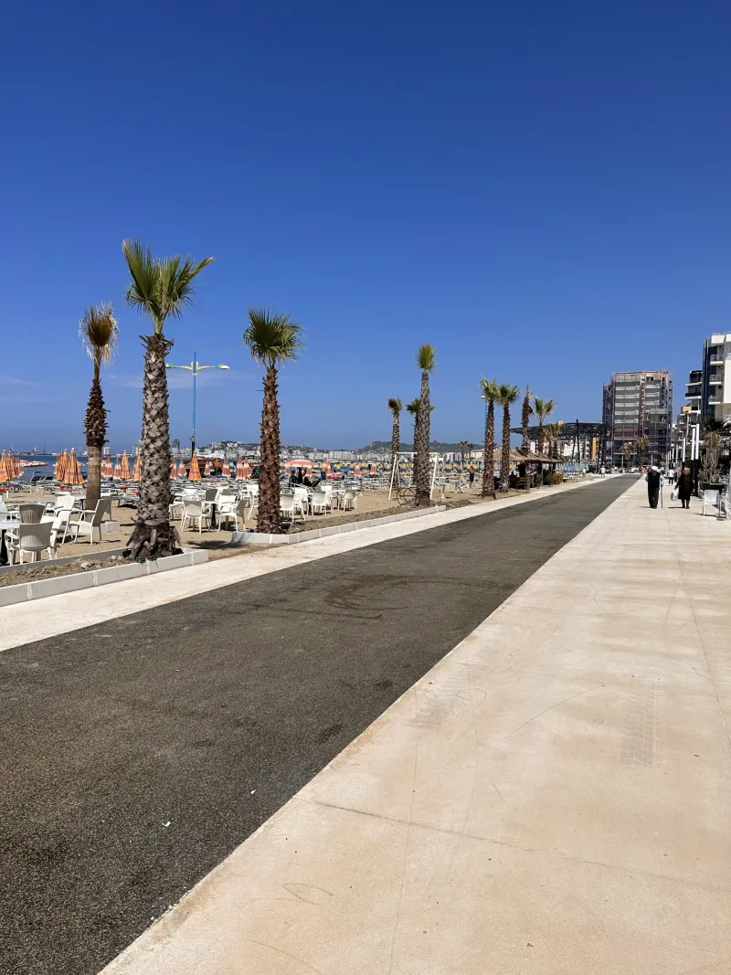 Renata Seaview Apartment — photo 14