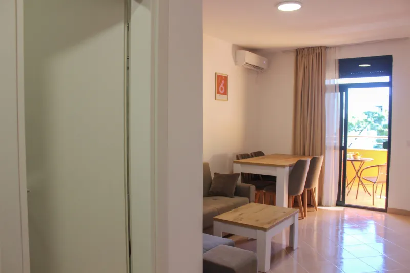 Majestic Apartment 1 — photo 11